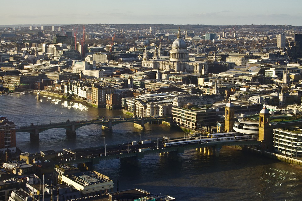 В Лондоне появятся новые переправы через Темзу: подробности