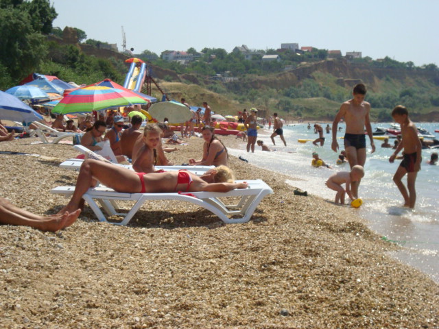 Температура морской воды на украинских курортах продолжает баловать туристов