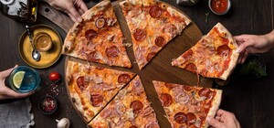 Українська, гавайська, прованс: на Староєврейській відкрили першу піцерію популярної мережі