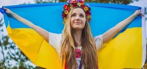 Забег в вышививанках и Марш защитников: как отмечают День независимости в Одессе 