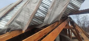 Ураган зірвав дах із лікарні у Стебнику 