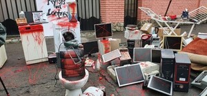 Біля російського консульства у Львові створили пам'ятник мародерству