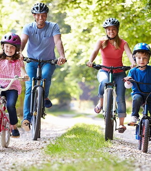 Пересаживайся на двухколесный ровер: где в Днепре арендовать велосипед