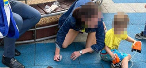 В Мариинском парке пьяная горе-мать чуть не потеряла малолетнего сына