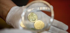 Как на Днепропетровщине обменять старые монеты и помочь ВСУ