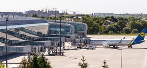Львівський аеропорт може першим відновити польоти в Україні