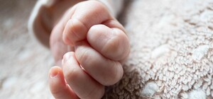 В Одесской области женщина родила мертвого ребенка и похоронила его у себя во дворе