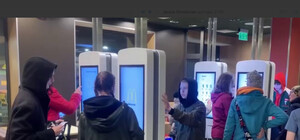 В Одессе наконец-то открыли McDonald's (видео)