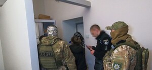 Полиция задержала одесситку, которая вовлекала девушек в занятие проституцией
