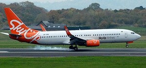 В небо над Украиной впервые за долгое время поднялся пассажирский самолет