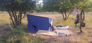 Выгнал арендатор жилья: под Одессой в палатке живет беженка из Николаевской области
