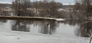 В Украину из России: по реке Десна прибыл понтонный мост