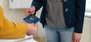 С 7 октября поднимутся тарифы на оформление паспортов, обмен водительских прав и не только