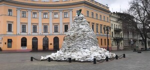 Памятники Дюку и Пушкину нужно убрать из центра Одессы: заявление историка