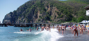 Крымчанам собираются сделать специальные пропуски на местные пляжи