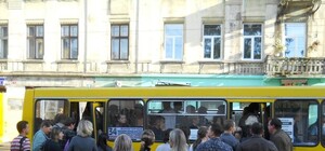 Мешканці Рясного стають 