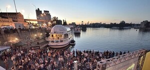 Киевлян зовут смотреть короткометражки на берегу Днепра