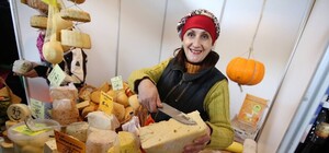 У Львові  пройшло Свято сиру і вина: як це було