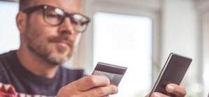 Получи ответ: что делать, если нашел на улице чужую банковскую карту